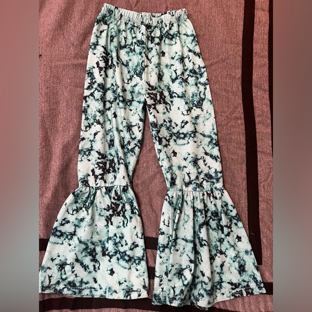 Girls marble turquoise blue green bell bottom stretchy pants like new